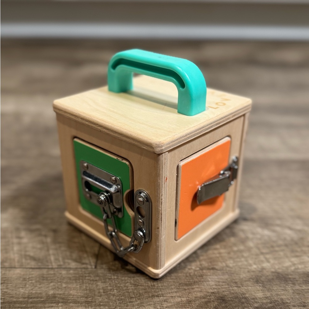 LOVEVERY Wooden Lock Box Latches The Realist Box Montessori Learning Toy